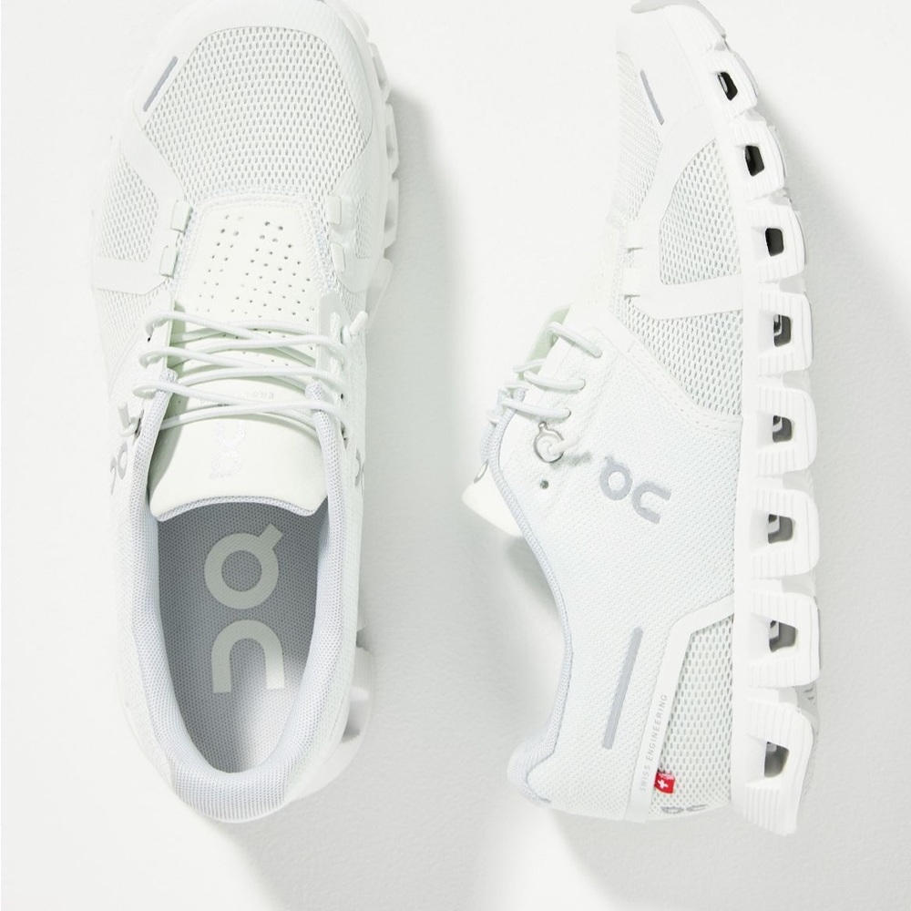 On Cloud 5 Undyed-White Sneakers